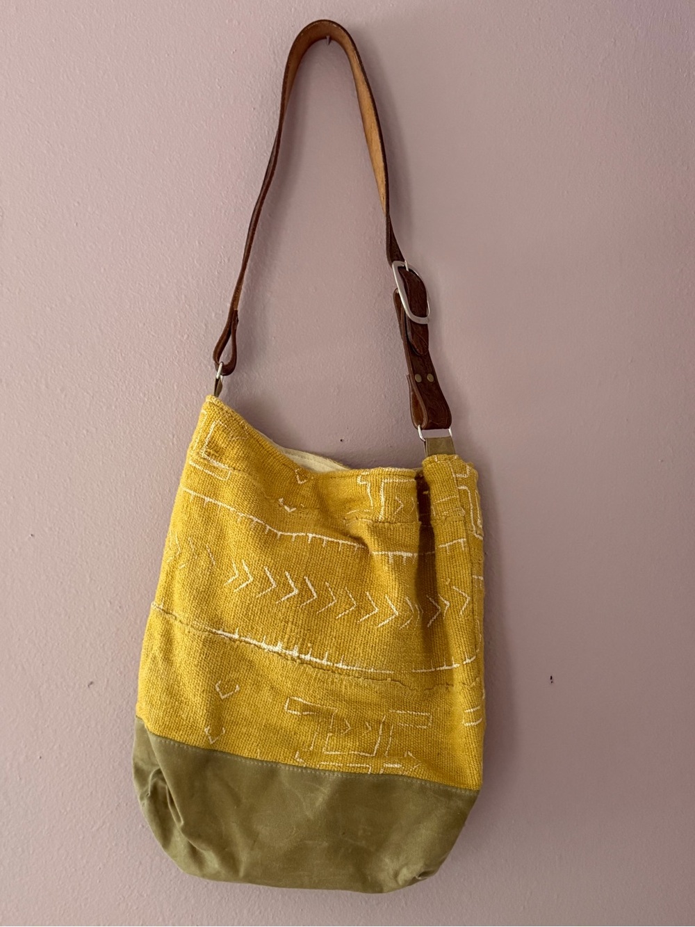 Jenna Bee gently used mudcloth hobo bag